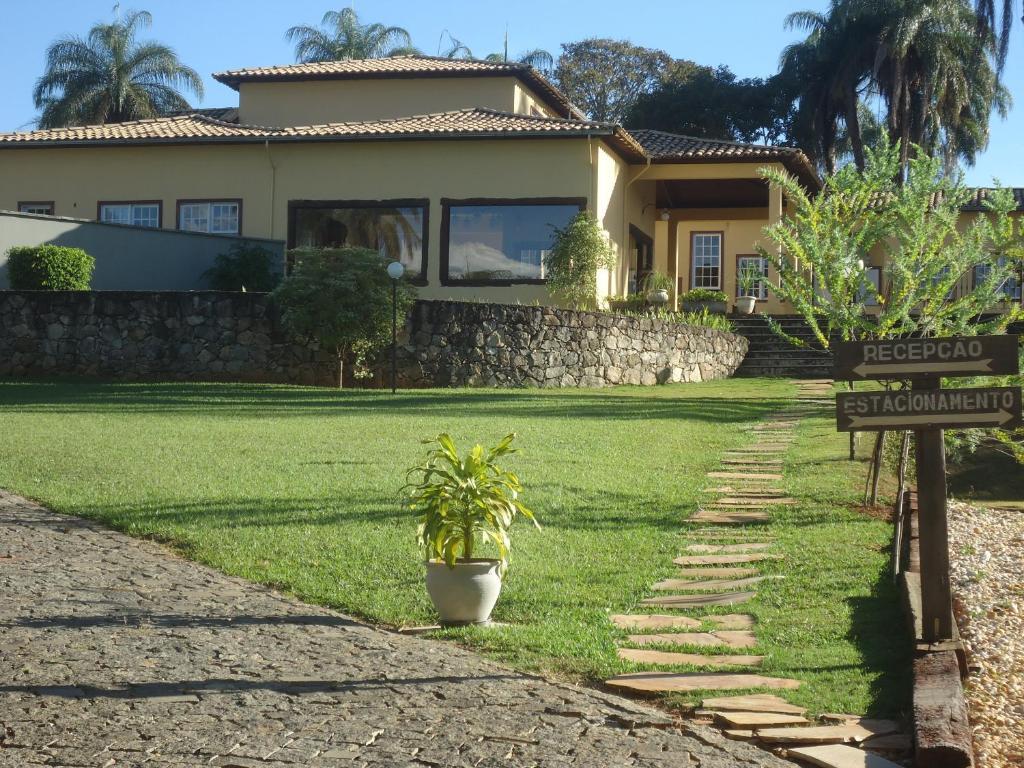 Pousada Villa Saint Joseph 蒂拉登特斯 外观 照片